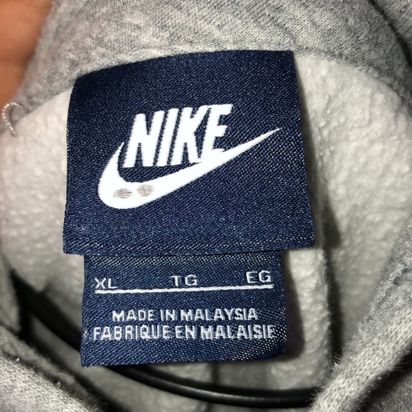 Nike crop top hoodie size XL gray and white athletic top workout sweatshirt​​ - Picture 5 of 6